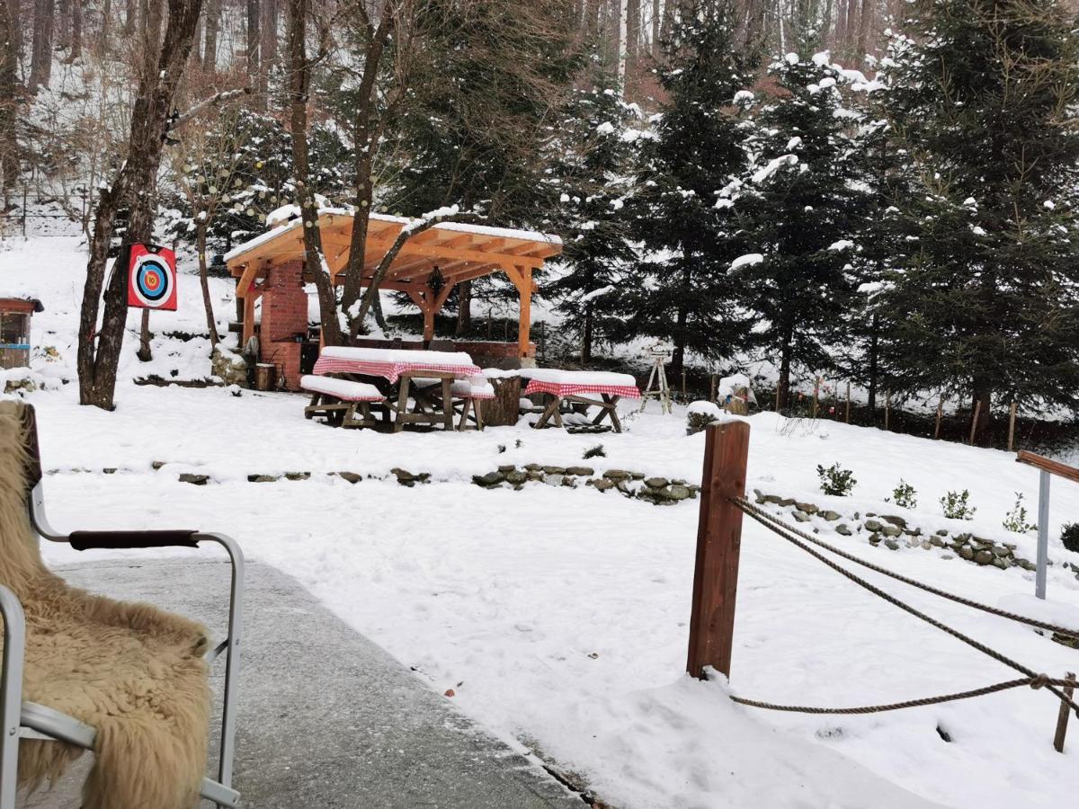 Soho Lodge Rasnov Exterior foto